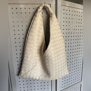 Moda Luxe One Shoulder Cream Woven Bag